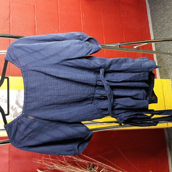 Old Navy Puff Sleeve Navy Shirt (#66) - Picture 3 of 9